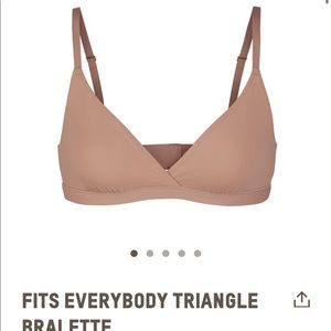 Skims fits everybody bra